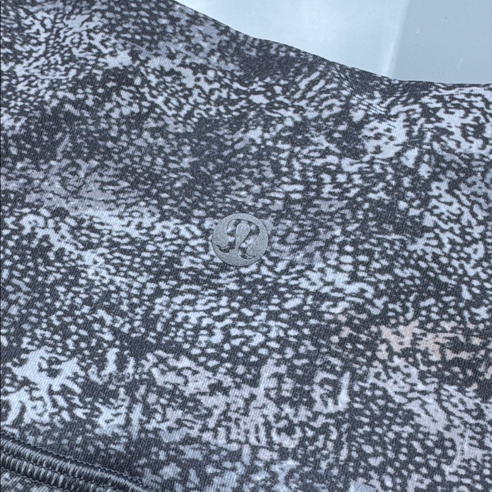 Lululemon Athletica Gray Patterned Leggings Size 10 - Picture 4 of 7